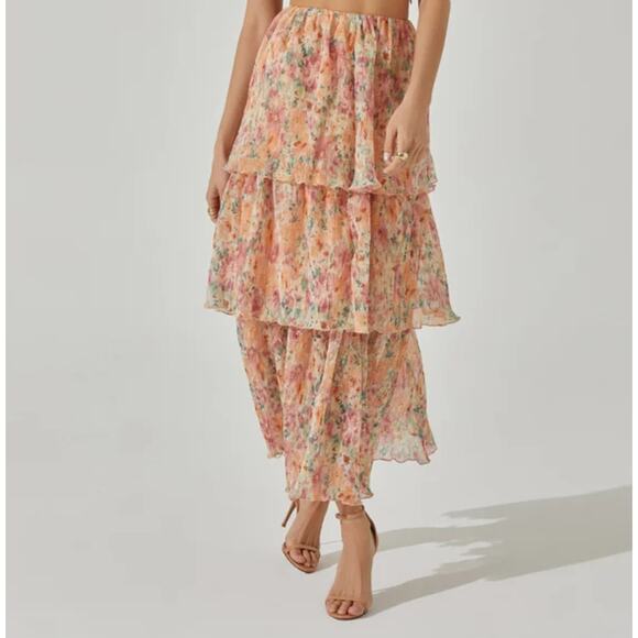 ASTR The Label Floral Tiered Maxi Skirt Crinkle Chiffon - Picture 1 of 10
